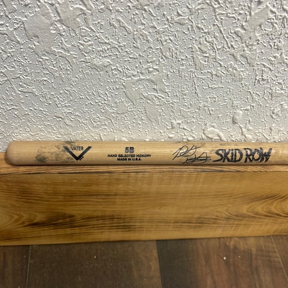Collectible ‘Skid Row’ Drum Stick - From Concert 🎶 - Picture 1 of 3